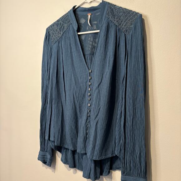 Free People Women's Blue Blouse Boho Flowy Hippie Size XS Button Front - Picture 2 of 6